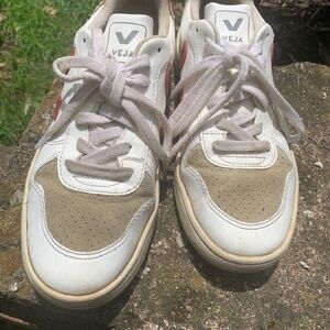 Veja sneakers